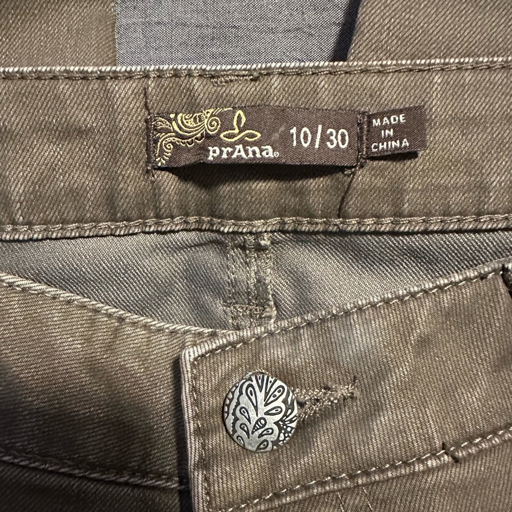 Prana Brown Button-Accent Cropped pants - Picture 3 of 9
